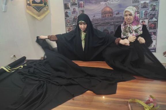 رسانه وابسته به سپاه: زنان لبنانی میگویند پتو و غذا نمیخواهیم برای ما چادر بفرستید