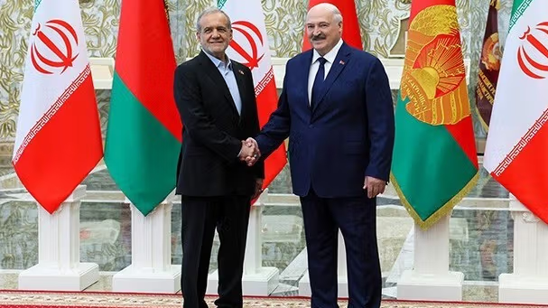 أوكرانيا: إيران تطلب مساعدة بيلاروسيا في إعادة بناء دفاعاتها الجوية