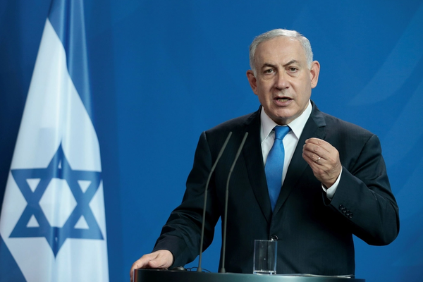 نتنياهو يتهم قادة طهران بإفقار إيران وتمويل حماس وحزب الله.. ويدعو لاستئناف الاحتجاجات