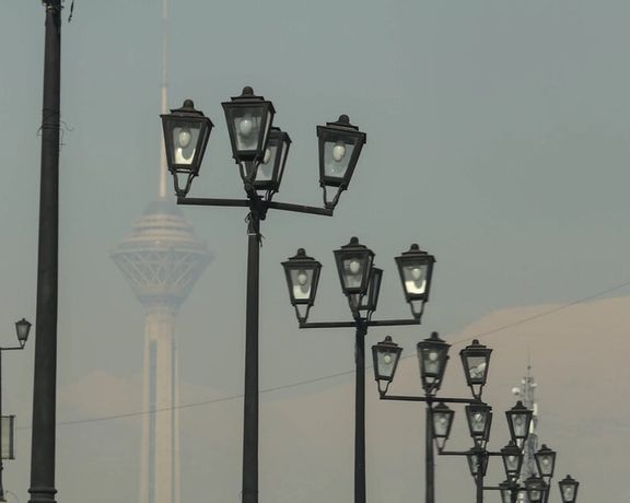 کیفیت هوا در ۲۲ ایستگاه تهران در شرایط قرمز قرار دارد