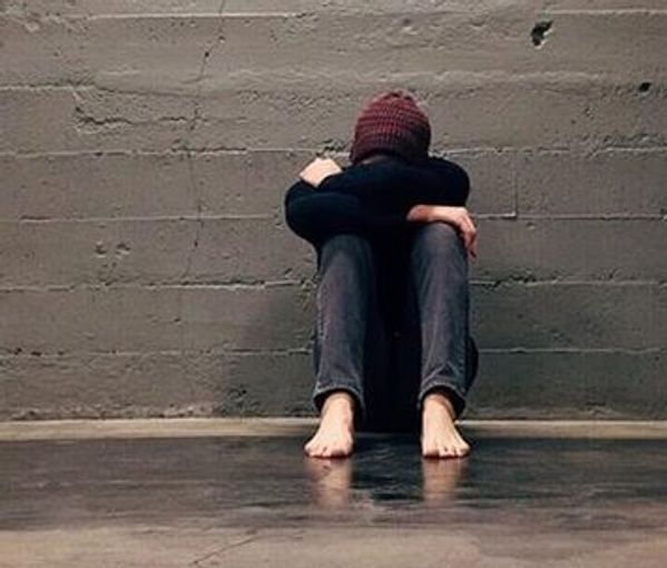 المنتحرون ضعف عدد القتلى في إيران.. 40 ألف شخص ينهون حياتهم في 10 سنوات