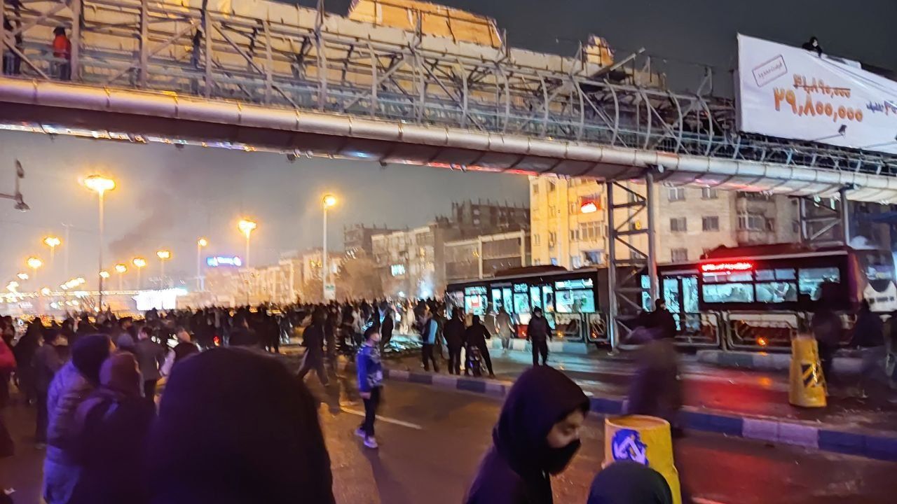 پیام شاهزاده رضا پهلوی به جهان: اکنون زمان ایستادن در کنار ملت ایران است