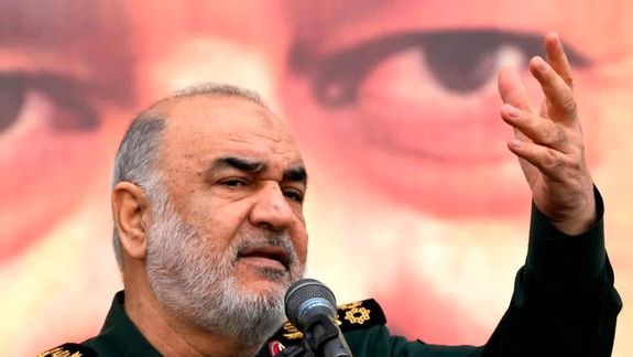 فرمانده کل سپاه پاسداران: با عشق مردم به ولایت زندگی آرام و رو به پیشرفتی داریم