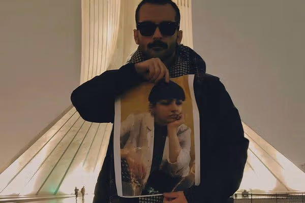 پارسا مصلحیفرد، موزیسین و زندانی سیاسی پیشین، ۸ بهمنماه بازداشت شده است