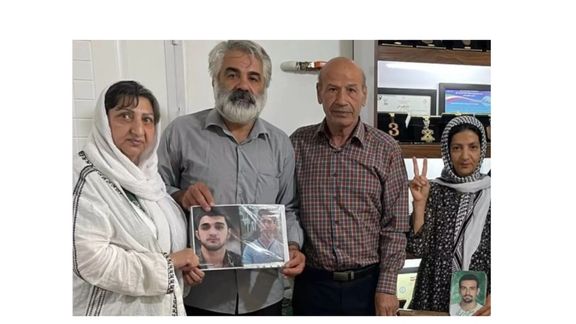 پدر مصطفی کریمبیگی، از کشتهشدگان اعتراضات ۸۸ خواستار آزادی پدر محمدمهدی کرمی شد