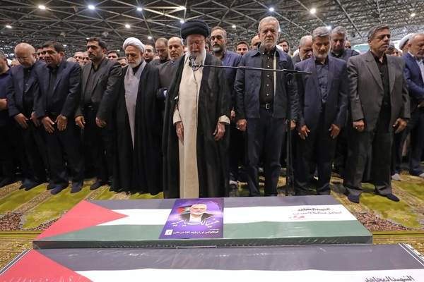 صحيفة إيرانية تدعو النظام لتغيير "استراتيجية الردع" تجاه إسرائيل