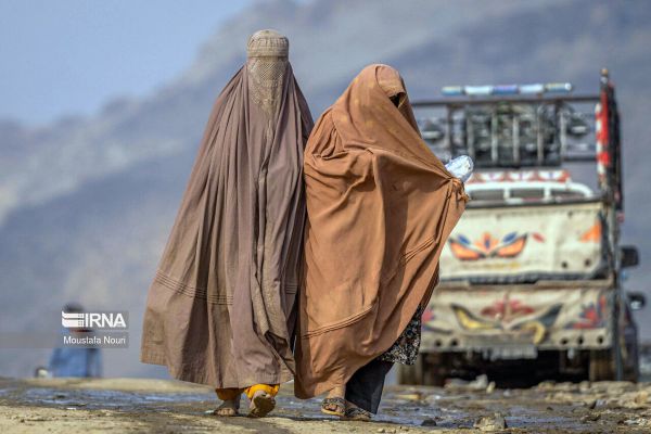 Iran Imposes Sweeping Ban On Afghan Nationals' Entry