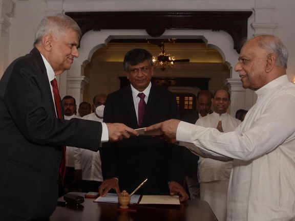 انتخاب یک فرد نزدیک به رئیسجمهوری فراری به عنوان نخستوزیر جدید سریلانکا و ادامه اعتراضات