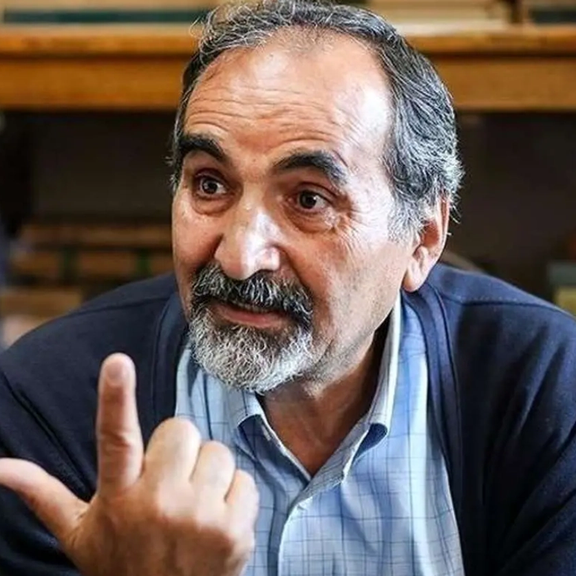 استاد جامعهشناسی دانشگاه تهران: این چه مرضی است که مسئولان خود را متخصص همه چیز میدانند؟