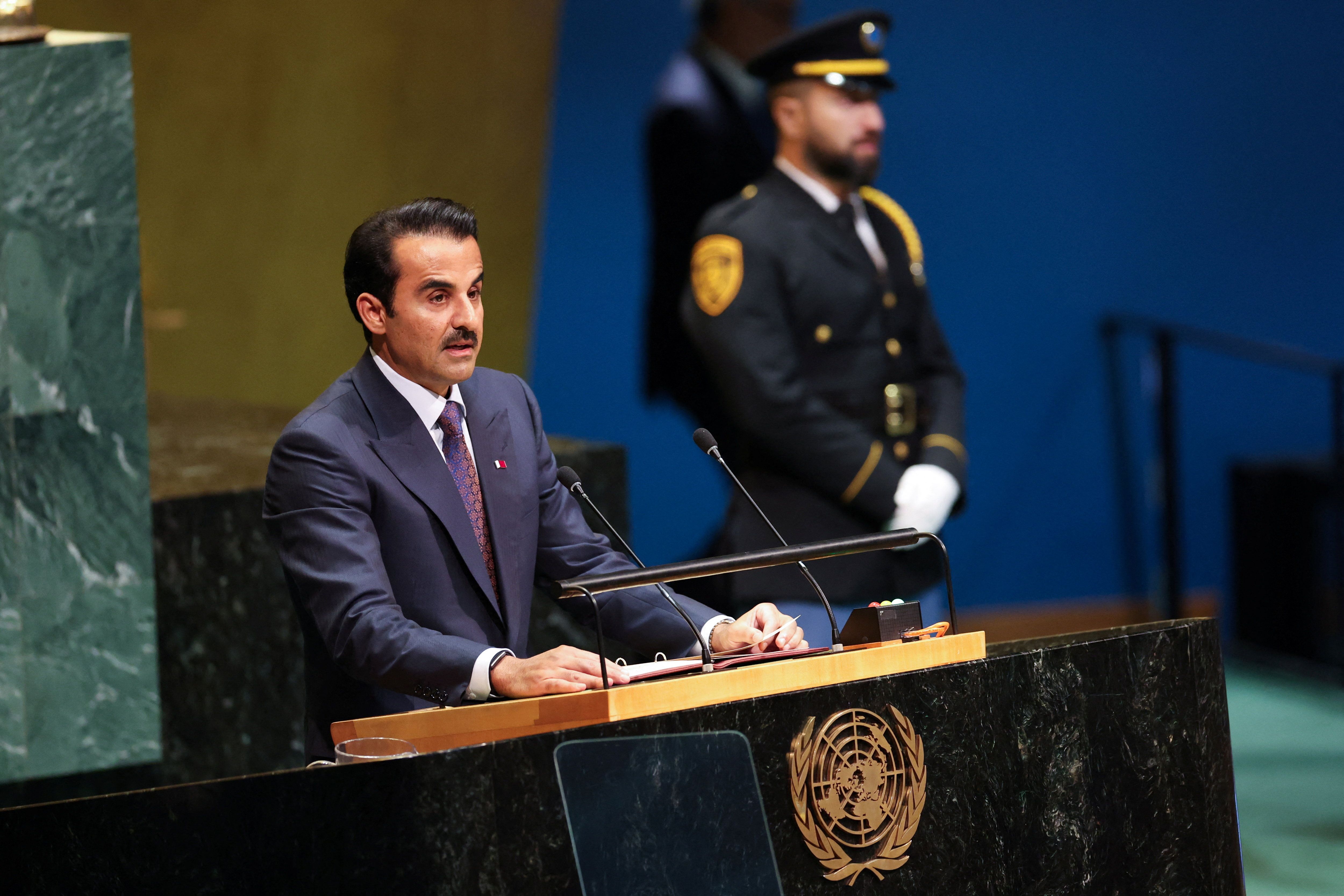 امیر قطر: بحران خلیج فارس با بازگشایی تنگه هرمز و بازگشت به مذاکرات قابل حل است