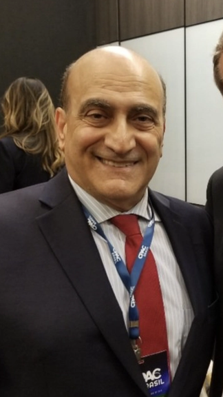 وليد فارس: لماذا نواصل إضاعة الوقت مع الملالي والحرس الثوري؟