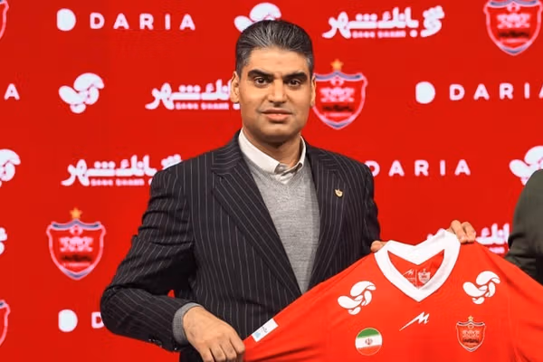 مدیرعامل پرسپولیس: افرادی تصاویری از شرایط این روزهای ایران برای علیجانوف ارسال کردند