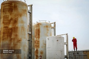 How Iran loses in joint oil and gas fields to neighbors?