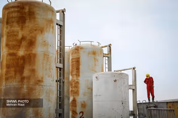 An Iranian oil installation showing lack of upkeep in 2021
