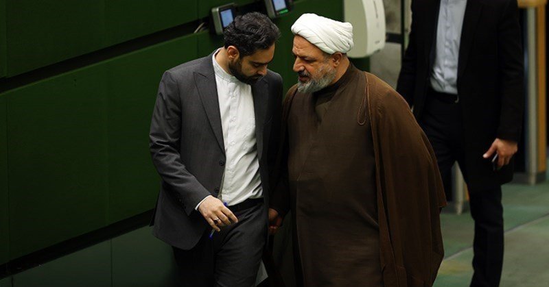 Petition tells Iran hardliners: Fight the US war yourselves