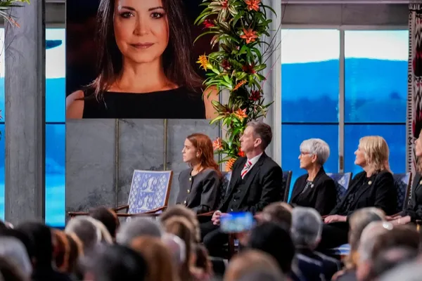 ماچادو، برنده نوبل صلح، اعلام کرد برای دریافت جایزه به محل برگزاری مراسم در نروژ میرود