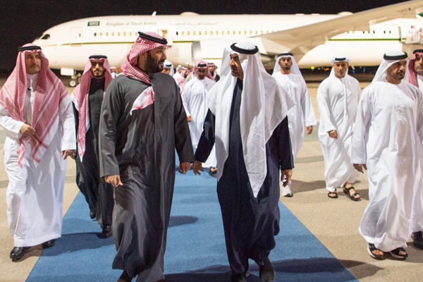"بلومبرغ": السعودية وقطر عارضتا ردًا عسكريًا مشتركًا ضد إيران