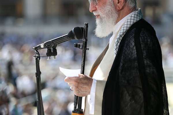 نیوزویک: سخنان خامنهای نشاندهنده تمایل به حفظ موضع سختگیرانه است