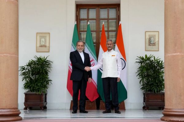 Indian TV personality’s slur against Araghchi angers Iran