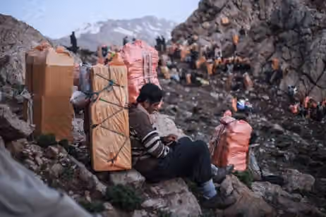 Iran eases Korean appliance curbs through informal border trade