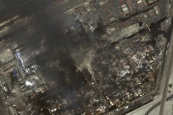 صور أقمار صناعية تظهر حجم الدمار في ميناء رجائي مقارنة بصور التُقطت منذ شهر