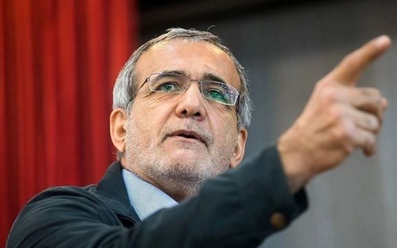 الرئيس الإيراني المنتخب يطلب من الحكومة الحالية عدم عزل وتعيين مسؤولين حتى تسلم مهامه