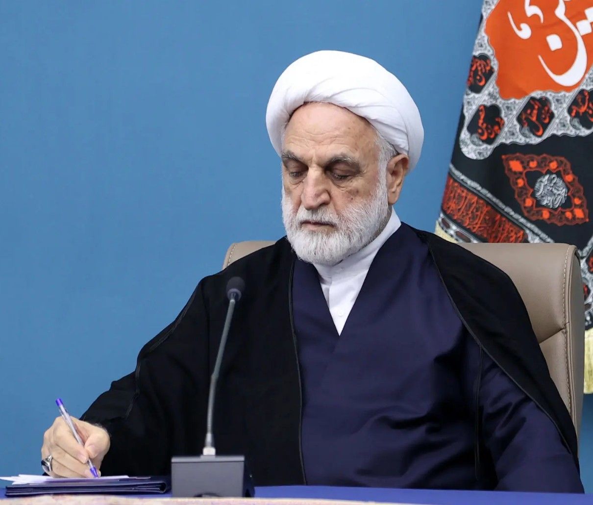 رییس قوه قضاییه: همگان بدانند ما به آمریکایی‌ها مطلقا اعتمادی نداریم