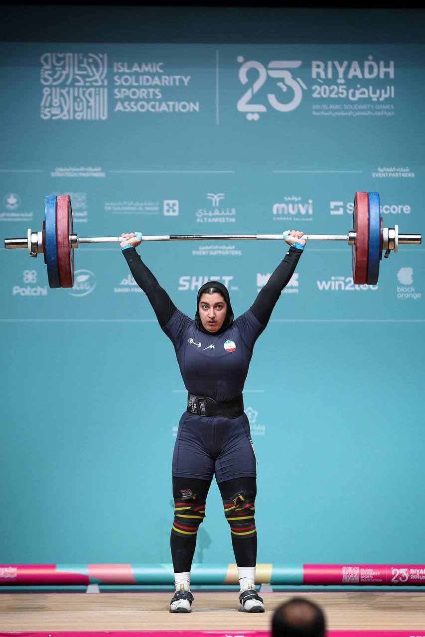 بازی‌های کشورهای اسلامی؛ زهرا حسینی به مدال برنز یک‌ضرب وزنه‌برداری رسید