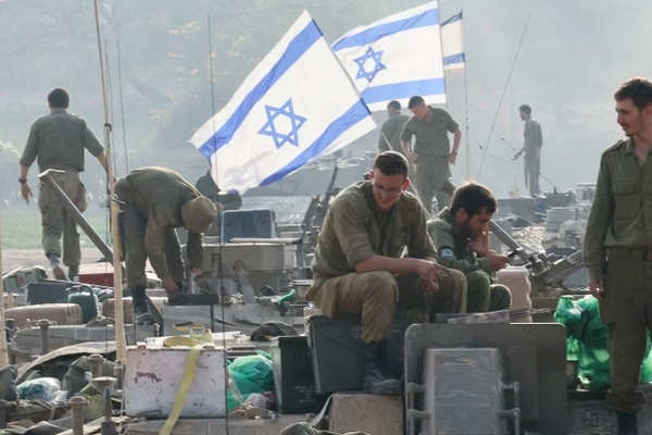 إعلام إسرائيلي: إسرائيل تستعد لهجوم سوري مماثل لـ"7 أكتوبر" بدعم إيراني