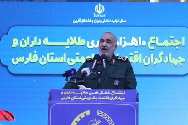 IRGC Commander Praises Khamenei For Not Needing A Nuclear Deal