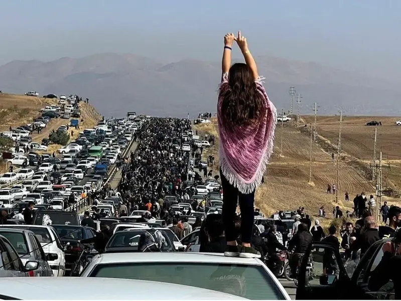 رغم سقوط ضحايا.. لجنة الرئيس الإيراني الخاصة بالاحتجاجات: القوات الأمنية تصرفت بمسؤولية