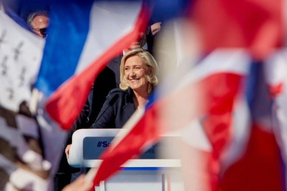 گاردین: راستگرایان حکم مارین لوپن را دستاویزی برای حمله به نظامهای قضایی قرار دادهاند