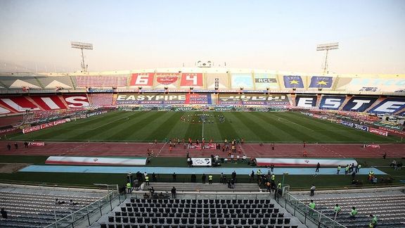 تداوم سازوکار ضعیف بلیتفروشی؛ بلیت دربی ۱۰۲ در بازار سیاه تا ۱۰۰ برابر قیمت واقعی آگهی شد