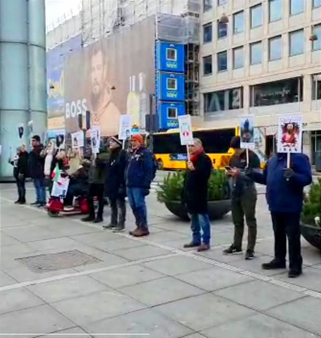 الجاليات الإيرانية تندد بنظام طهران في شوارع أميركا وألمانيا والدنمارك وتركيا