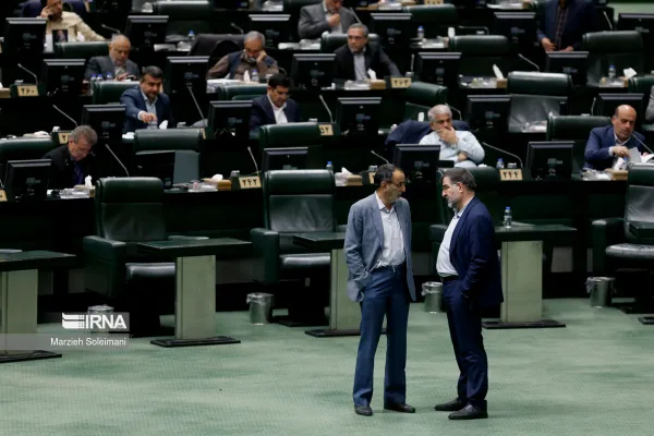 Iran parliament halts impeachment moves against ministers amid unrest