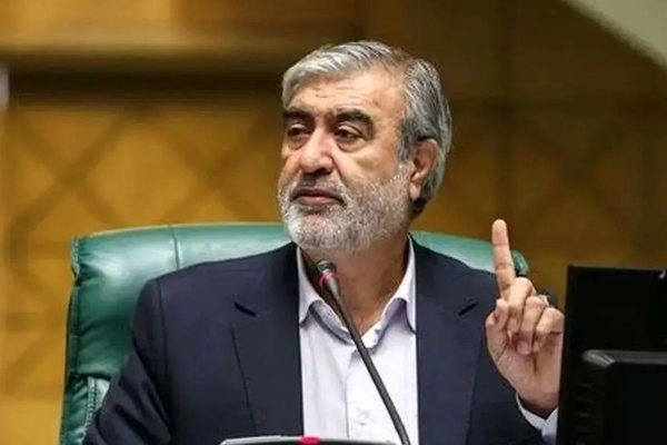 رئيس لجنة الأمن القومي بالبرلمان الإيراني: لن نتراجع عن التخصيب والسيطرة على مضيق هرمز