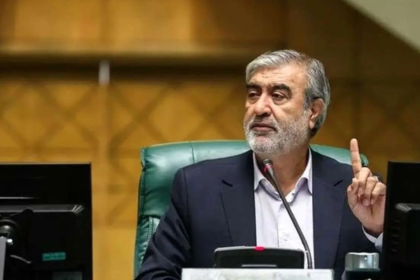 رییس کمیسیون امنیت ملی مجلس: از غنیسازی و کنترل تنگه هرمز عقبنشینی نمیکنیم