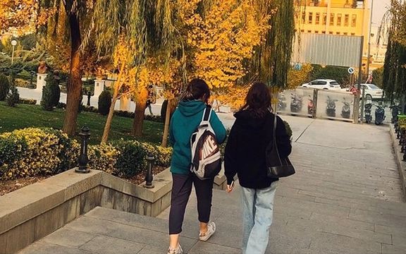 With hijab warnings via text, Iran expands digital surveillance on women