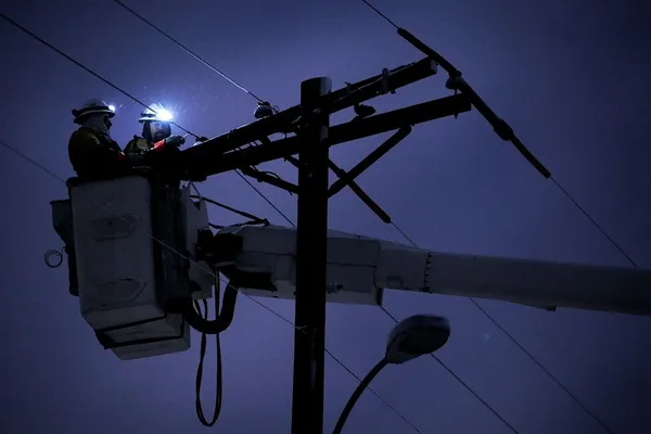 Iranians complain of blackouts, water cuts as power crisis deepens