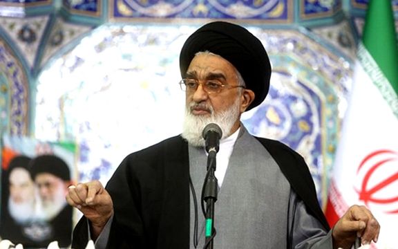 امام جمعه قم: با کسانی که حجابشان با بیحجابی تفاوتی ندارد، برخورد شود