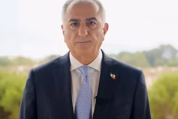 شاهزاده رضا پهلوی: فرزندان شایسته او نخواهیم بود اگر مسئولیت خود را ناچیز بشماریم