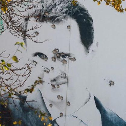 Ejected from Syria, Iran offers olive branch to its new rulers