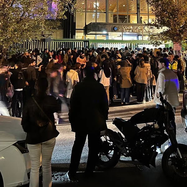 زعم انتشار فيديو مبتذل ووجود محتوى سياسي.. الحرس الثوري الإيراني يوقف فعالية فنية في طهران