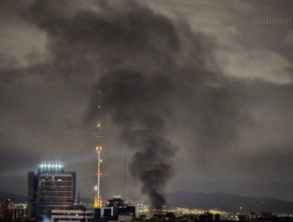 تهران، اصفهان، شیراز و تعدادی از شهرهای دیگر بامداد شنبه مورد حمله هوایی قرار گرفتند