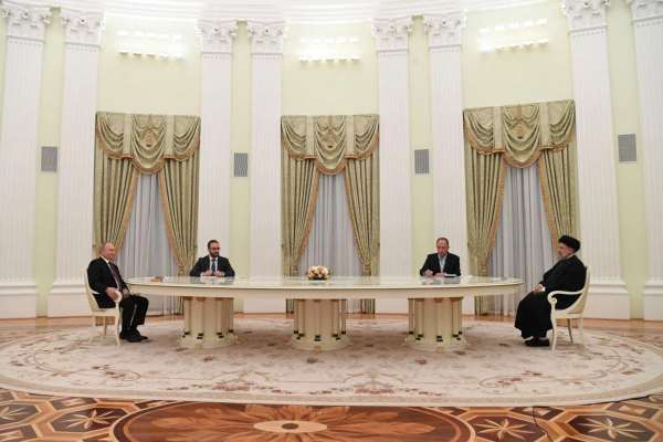 Iran's President Presents 20-Year Agreement Draft To Putin