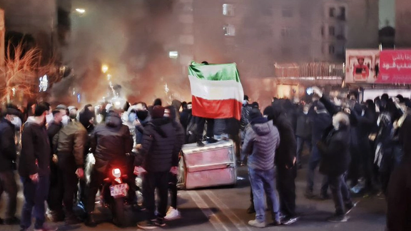 سويسرا تدين قمع المحتجين في إيران وتتابع بقلق "الاعتقالات وسقوط والقتلى"