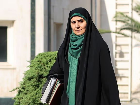 وزیر راه به بازرسی در فرودگاه اردبیل تن نداد و مدیرکل فرودگاه‌های استان را شبانه عزل کرد