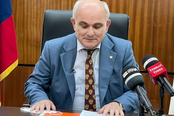 السفير الروسي في طهران: نريد نجاح الاتفاق النووي.. لكن مصالحنا مهمة أيضا
