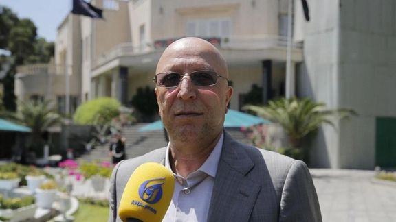 زلفیگل، وزیر علوم: ظلم به نظام است که فقط نقاط سیاه را میبینیم