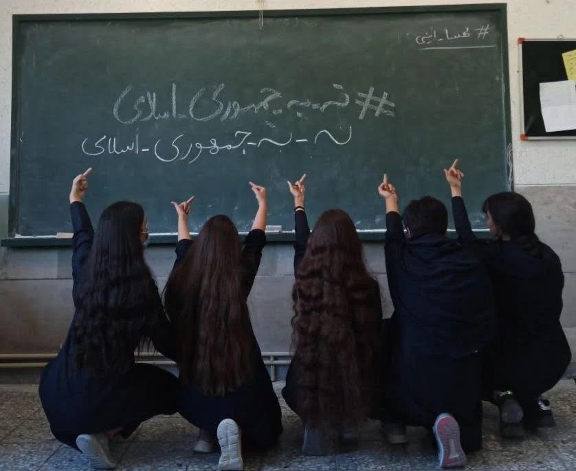 آیا نسل زد از «مهسا» می‌آموزد و به تنها نسل پیروز ایران پس از انقلاب بدل می‌شود؟